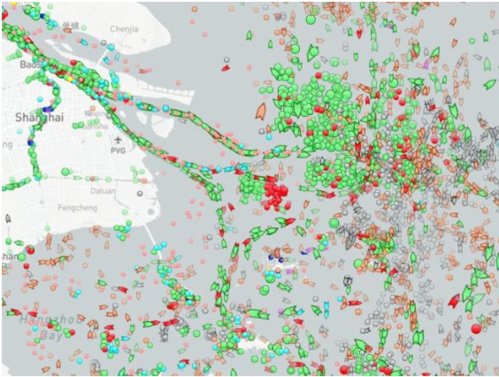 ﻿Navi bloccate nel porto di Shanghai